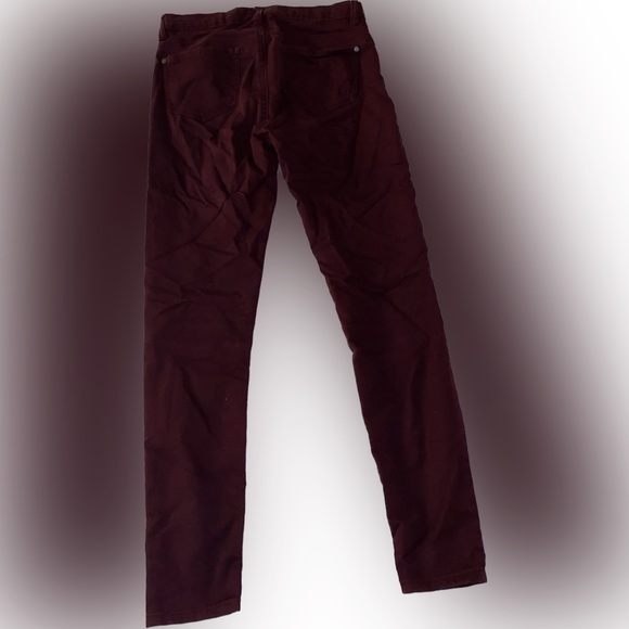 Juniors Maroon Jeggings - Picture 2 of 2